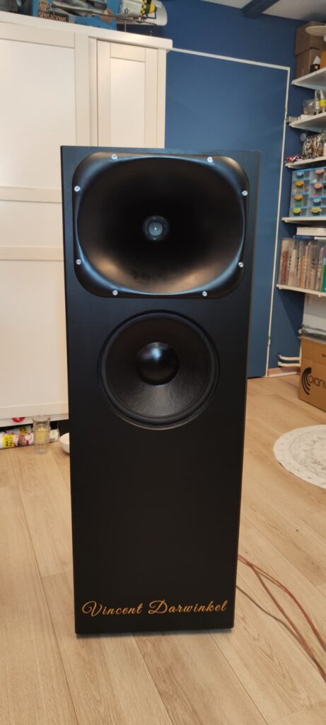 Loudspeaker picture